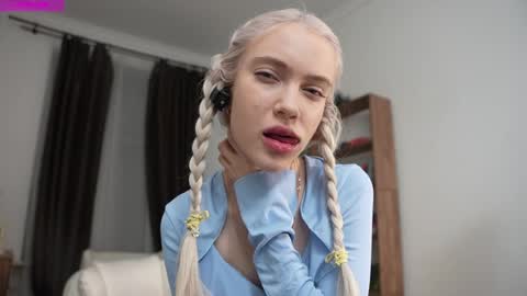 Freya online show from April 2026 07:33:02 PM