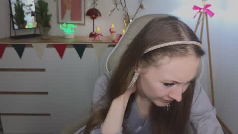 Freya online show from December 2024 03:58:01 PM