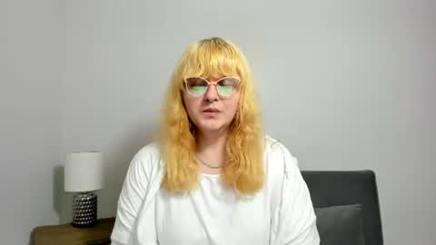 Freya online show from September 2025 06:37:02 AM