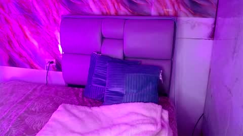 Freyja online show from March 2025 11:25:01 PM