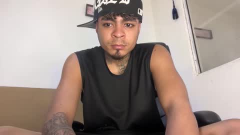 freyva_ online show from January 2026 06:16:01 AM