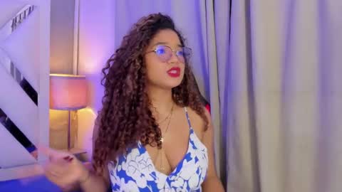 Frezzita online show from December 2025 07:54:02 PM