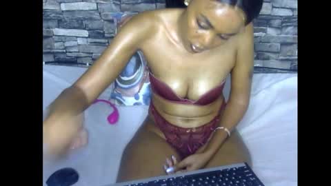 Snapshot of frianebony chatting on November 2025 03:50:02 AM Frian online show from November 2025 03:50:02 AM