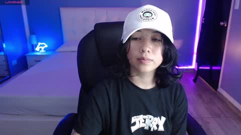 frida_lassi_ online show from January 2025 08:25:02 PM