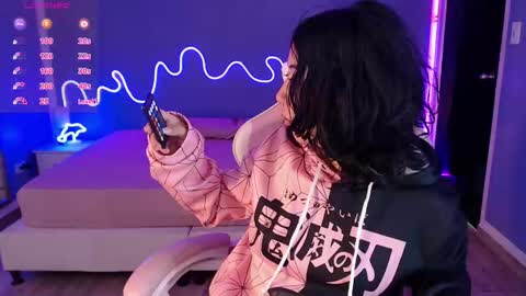 frida_lassi_ online show from March 2025 12:33:02 PM