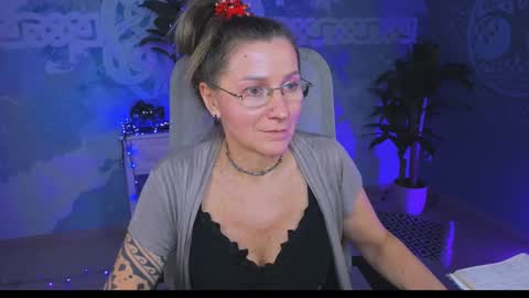 Frida Tander online show from December 2024 03:46:01 PM