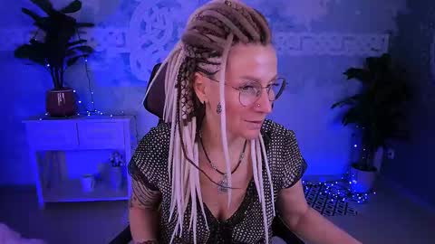 Frida Tander online show from March 2026 05:36:02 AM