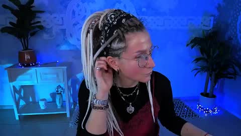 Frida Tander online show from April 2026 05:19:01 AM