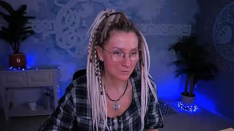 Snapshot of fridatander chatting on May 2026 05:03:02 AM Frida Tander online show from May 2026 05:03:02 AM