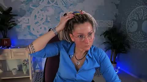 Snapshot of fridatander chatting on May 2026 05:25:01 AM Frida Tander online show from May 2026 05:25:01 AM