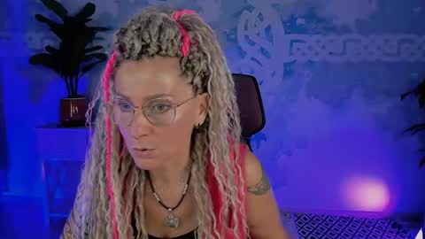 Snapshot of fridatander chatting on May 2026 05:12:01 AM Frida Tander online show from May 2026 05:12:01 AM