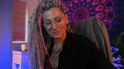 Snapshot of fridatander chatting on May 2026 06:11:02 AM Frida Tander online show from May 2026 06:11:02 AM