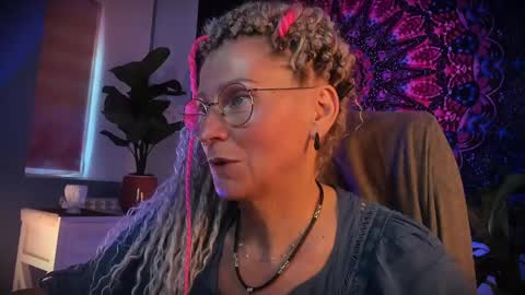 Snapshot of fridatander chatting on May 2026 05:15:01 AM Frida Tander online show from May 2026 05:15:01 AM