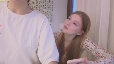 Snapshot of friend_foryou chatting on December 2024 07:37:01 AM Lina online show from December 2024 07:37:01 AM