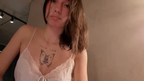 Snapshot of friend_foryou chatting on March 2025 06:39:02 PM Lina online show from March 2025 06:39:02 PM