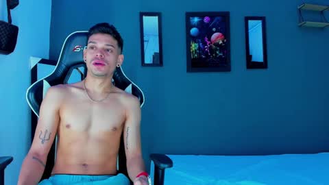 Snapshot of friendsofeverything_ chatting on March 2025 11:28:01 AM Adam y pitter online show from March 2025 11:28:01 AM