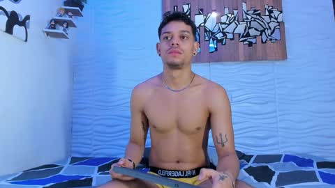 Snapshot of friendsofeverything_ chatting on September 2025 02:05:02 PM Adam y pitter online show from September 2025 02:05:02 PM