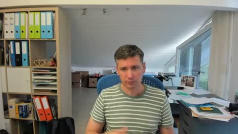 Snapshot of frikits chatting on June 2026 04:22:02 PM Francois online show from June 2026 04:22:02 PM