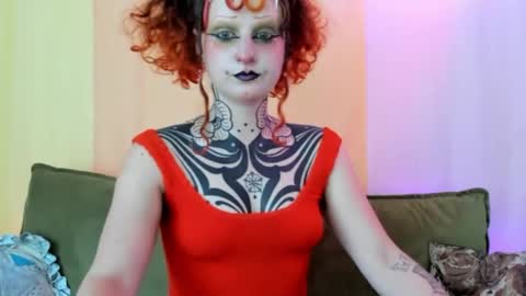 Snapshot of friskyflowers chatting on April 2026 10:12:02 PM cherry online show from April 2026 10:12:02 PM