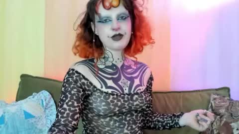 Snapshot of friskyflowers chatting on April 2026 02:27:02 AM cherry online show from April 2026 02:27:02 AM
