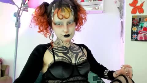 Snapshot of friskyflowers chatting on May 2026 01:25:02 AM cherry online show from May 2026 01:25:02 AM