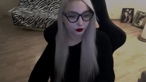 Snapshot of fromsun_forsoul chatting on October 2025 09:46:01 PM Lilith online show from October 2025 09:46:01 PM