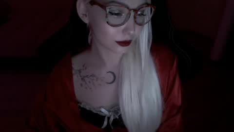 Lilith online show from April 2026 09:34:02 PM