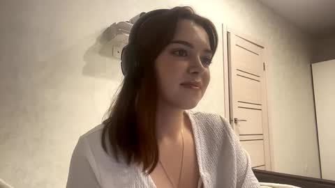 Emily online show from September 2025 04:29:02 PM