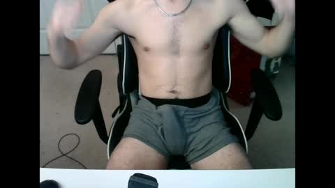 Snapshot of frostedtip06 chatting on April 2026 04:15:01 PM frostedtip06 online show from April 2026 04:15:01 PM