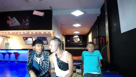 THOMAS AND DAMIAND online show from February 2025 07:05:02 PM