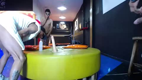 THOMAS AND DAMIAND online show from February 2025 10:09:02 PM