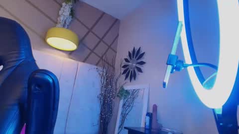 frreeya online show from February 2026 10:05:02 PM