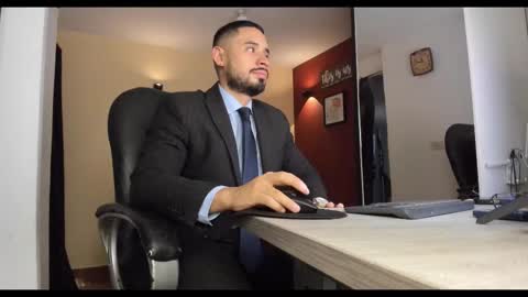 SERGIO THE SEX LAWYER online show from January 2026 02:48:02 AM