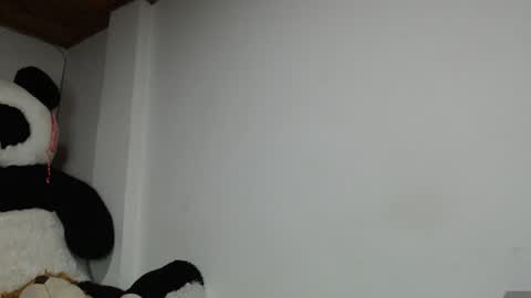 Mia and Gary  online show from February 2025 03:59:02 AM