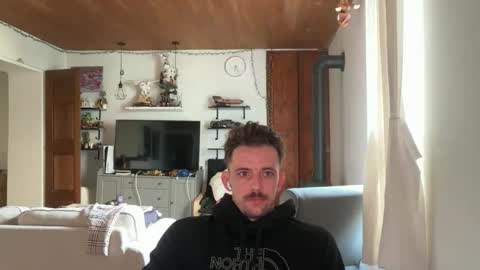 Snapshot of fudde chatting on November 2025 08:35:02 AM fudde online show from November 2025 08:35:02 AM