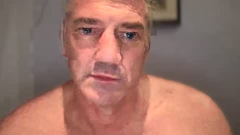 fullback_15 online show from September 2025 06:46:01 AM