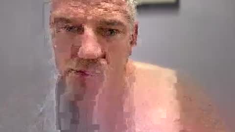 fullback_15 online show from December 2025 05:07:02 PM