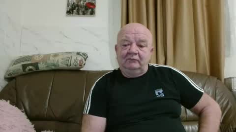 fullballs6 online show from February 2026 03:47:02 AM