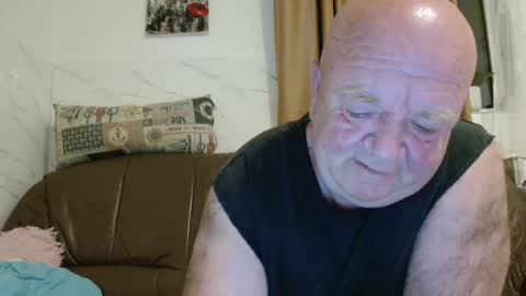 fullballs6 online show from April 2026 02:10:01 AM