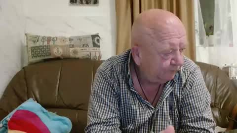 fullballs6 online show from May 2026 01:33:01 AM