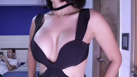 Sammygirl  tommy guy friends with benefits online show from September 2025 07:50:01 PM