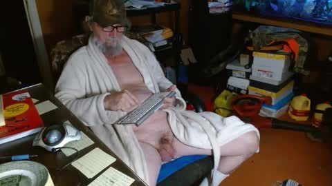 Snapshot of funmike2000 chatting on January 2025 12:55:01 PM mike online show from January 2025 12:55:01 PM