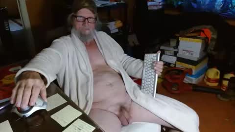 Snapshot of funmike2000 chatting on January 2025 02:30:01 PM mike online show from January 2025 02:30:01 PM