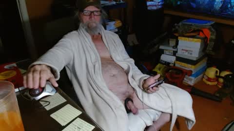 Snapshot of funmike2000 chatting on January 2025 09:56:01 AM mike online show from January 2025 09:56:01 AM