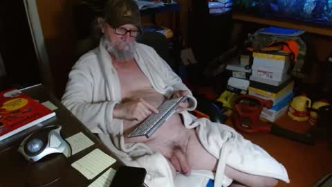 Snapshot of funmike2000 chatting on January 2025 11:00:02 AM mike online show from January 2025 11:00:02 AM