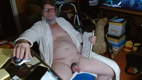 Snapshot of funmike2000 chatting on February 2025 12:37:01 PM mike online show from February 2025 12:37:01 PM