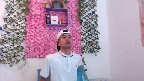 funny_and_horny online show from October 2025 04:13:01 AM