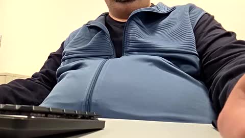 FUCK HUNTERS online show from April 2026 04:32:01 PM