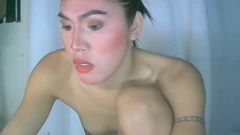 Snapshot of furbby_foxy chatting on March 2025 01:55:02 AM LIL LEE online show from March 2025 01:55:02 AM