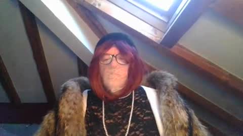 Snapshot of fursdany chatting on May 2026 05:42:01 PM Dany online show from May 2026 05:42:01 PM